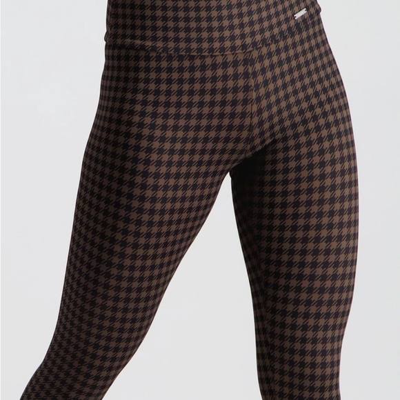 🚫SOLD OUT🚫NWT Aim’n Machiatto Dogtooth Tights in size SMALL - Picture 5 of 6